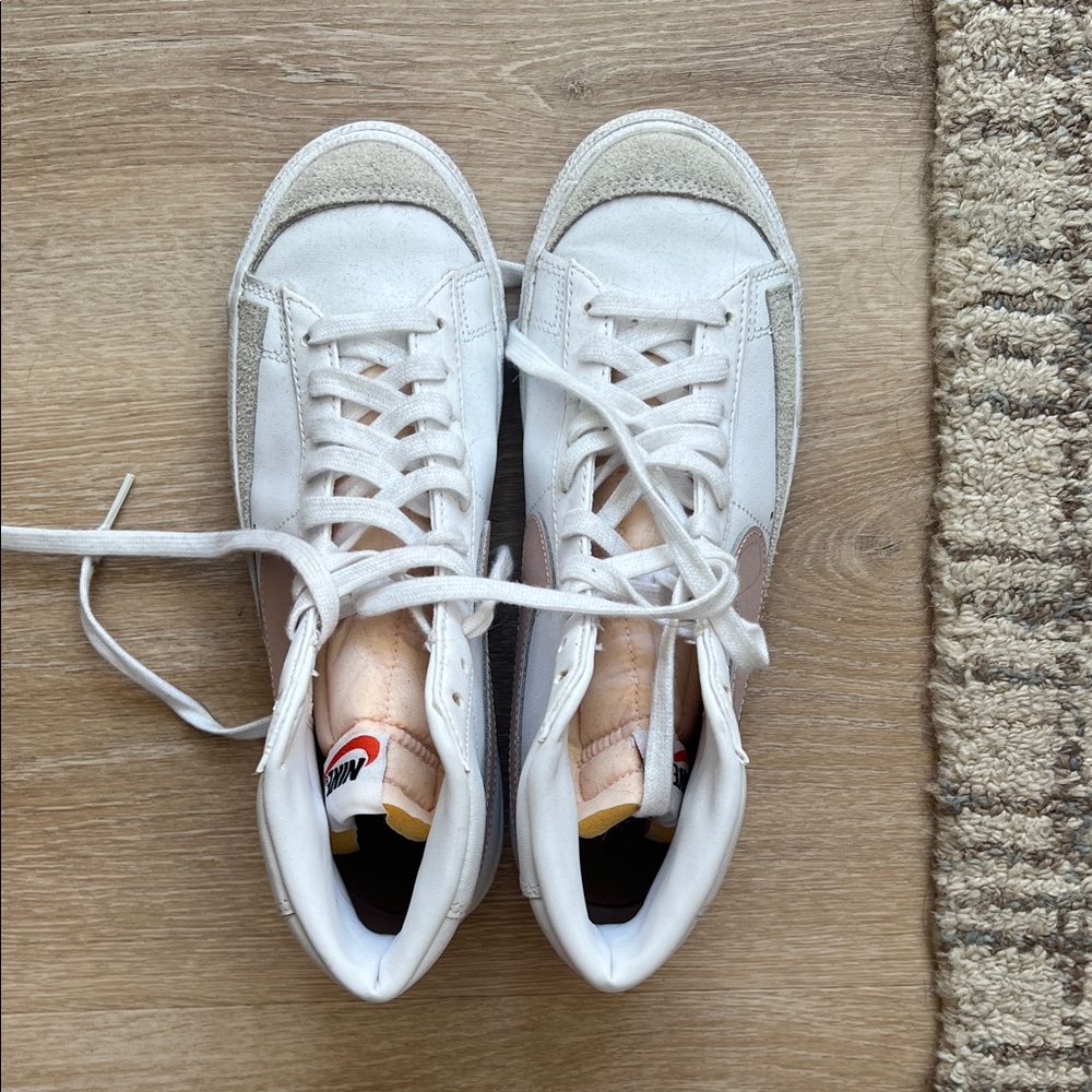 Nike Off-White High-Top Sneakers